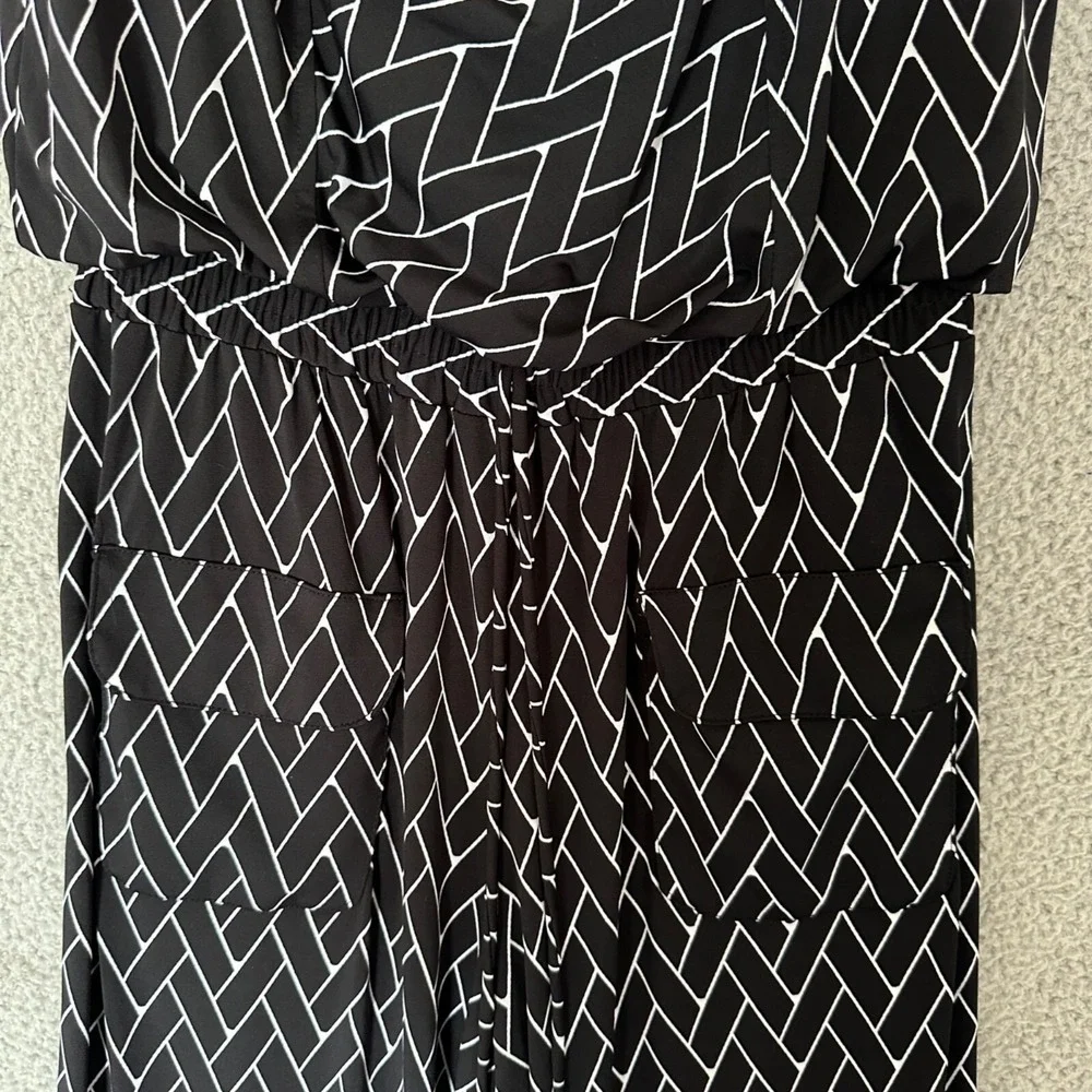 Soho Jumpsuit Womens Size Medium Black White Casual Basic‎ Y2K Liquid Knit